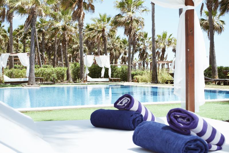 Wine & Books by the sea - Algarve Resort image