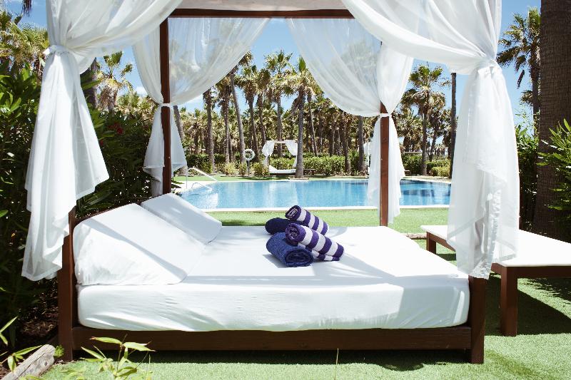 Wine & Books by the sea - Algarve Resort image