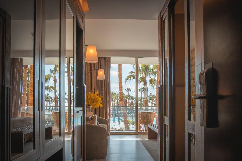 Wine & Books by the sea - Algarve Resort image