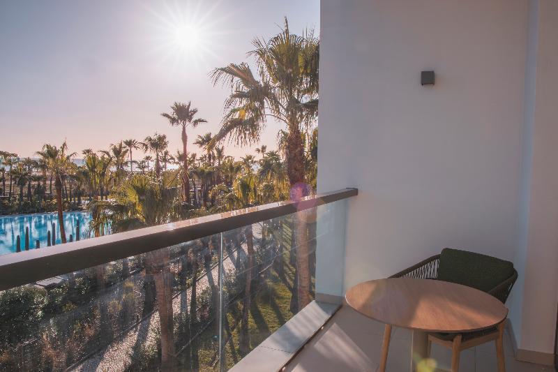 Wine & Books by the sea - Algarve Resort image