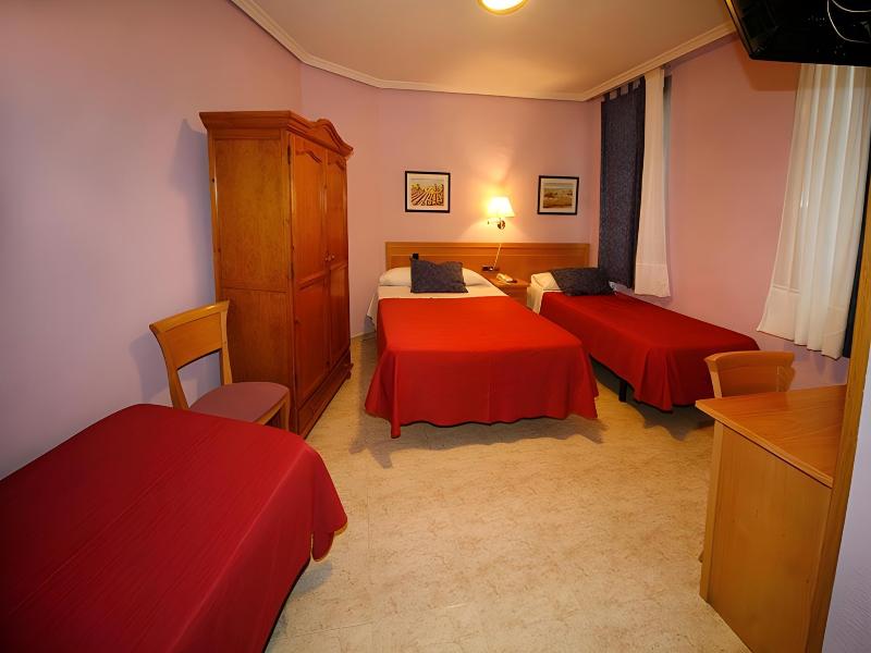 Hostal Cruz Sol image