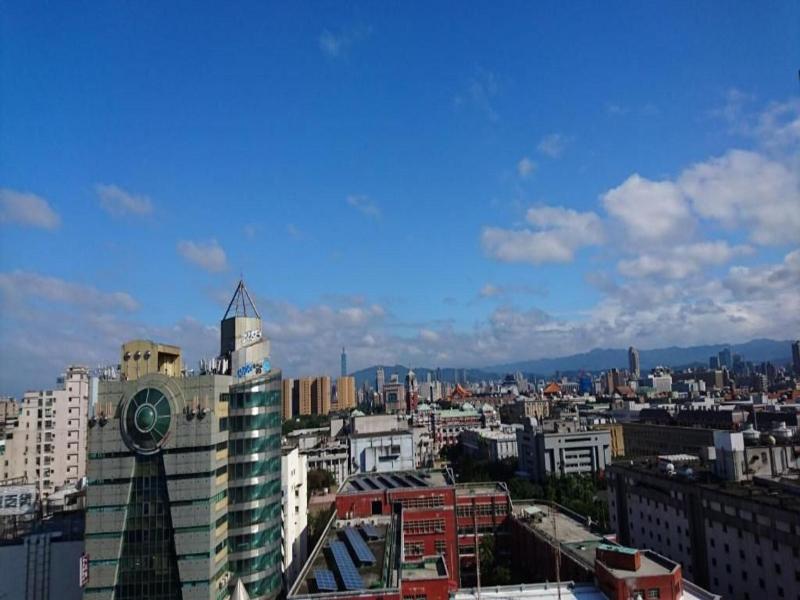 Burgary Hotel Taipei image