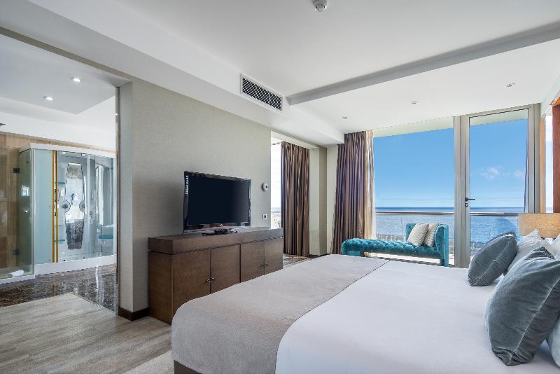 Bed room