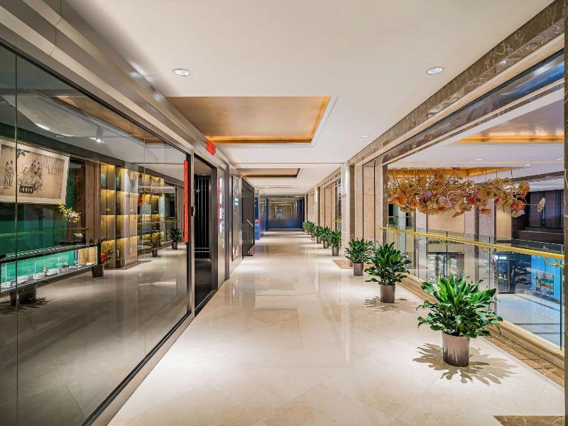 The Imperial Mansion Marriott Executive Apartments image