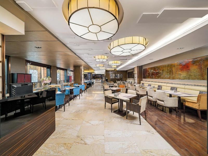 The Imperial Mansion Marriott Executive Apartments image