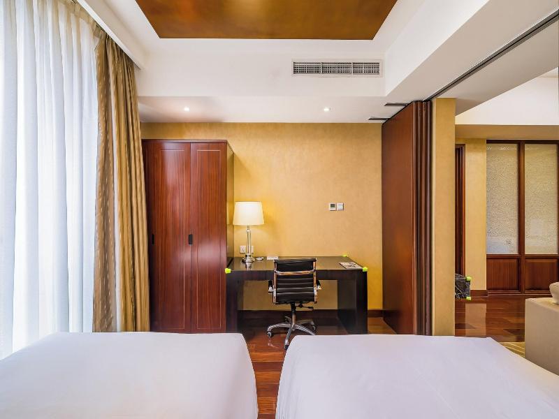 The Imperial Mansion Marriott Executive Apartments image