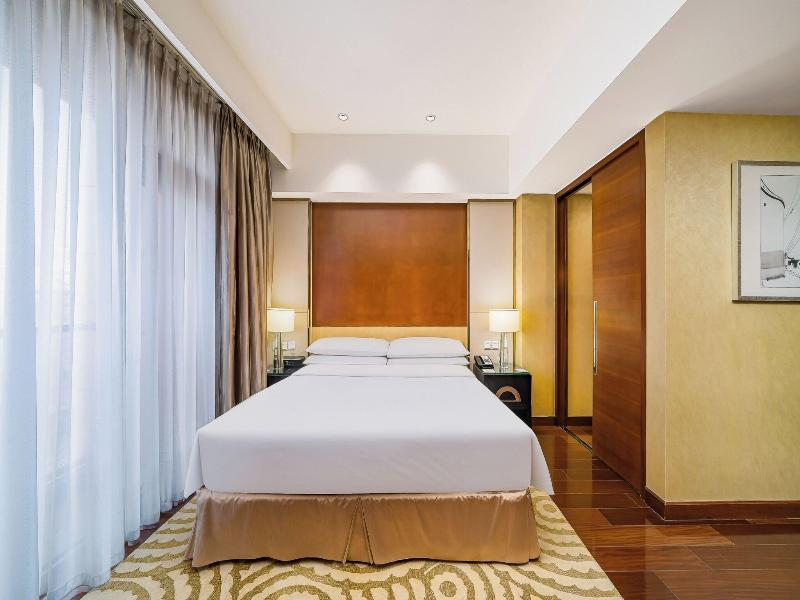 The Imperial Mansion Marriott Executive Apartments image