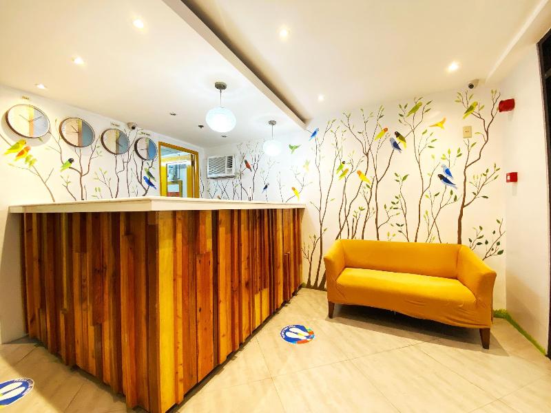 Royale Parc Inn & Suites Annapolis Cubao image