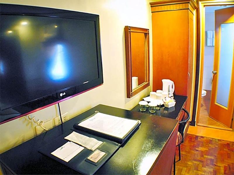 Fersal Hotel P. Tuazon Cubao image