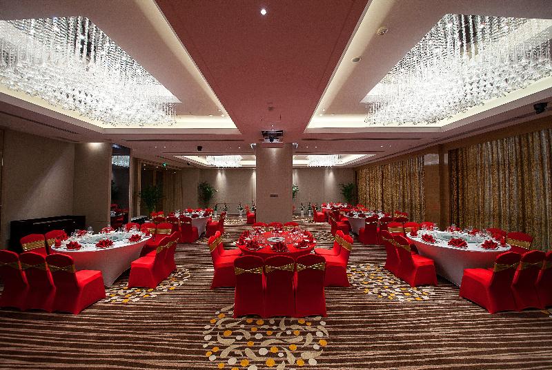 Holiday Inn Chengdu Oriental Plaza