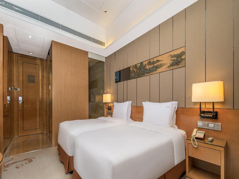 Holiday Inn Chengdu Oriental Plaza image