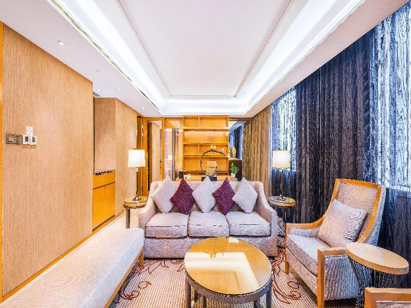 Holiday Inn Chengdu Oriental Plaza image