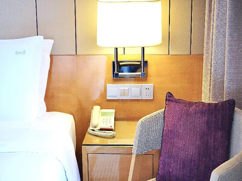 Holiday Inn Chengdu Oriental Plaza image