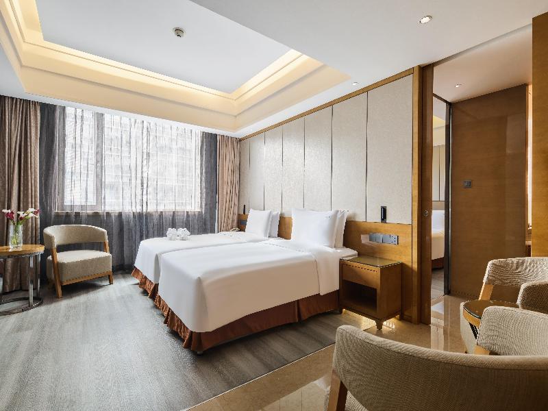 Holiday Inn Chengdu Oriental Plaza image