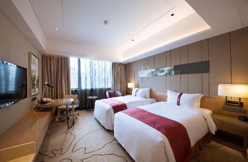 Holiday Inn Chengdu Oriental Plaza