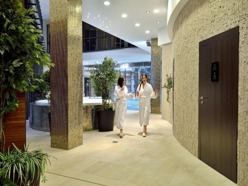 Czarny Potok Resort & Spa image