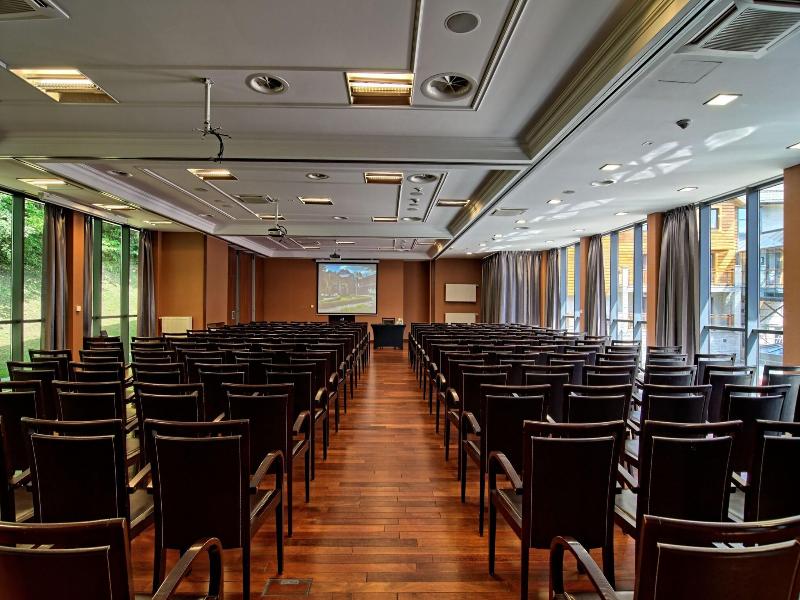 Czarny Potok Resort & Spa image