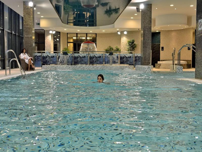Czarny Potok Resort & Spa image