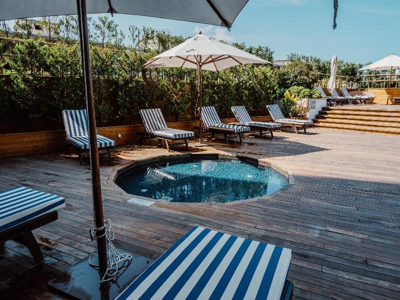 Radisson Blu Hotel, Batumi image
