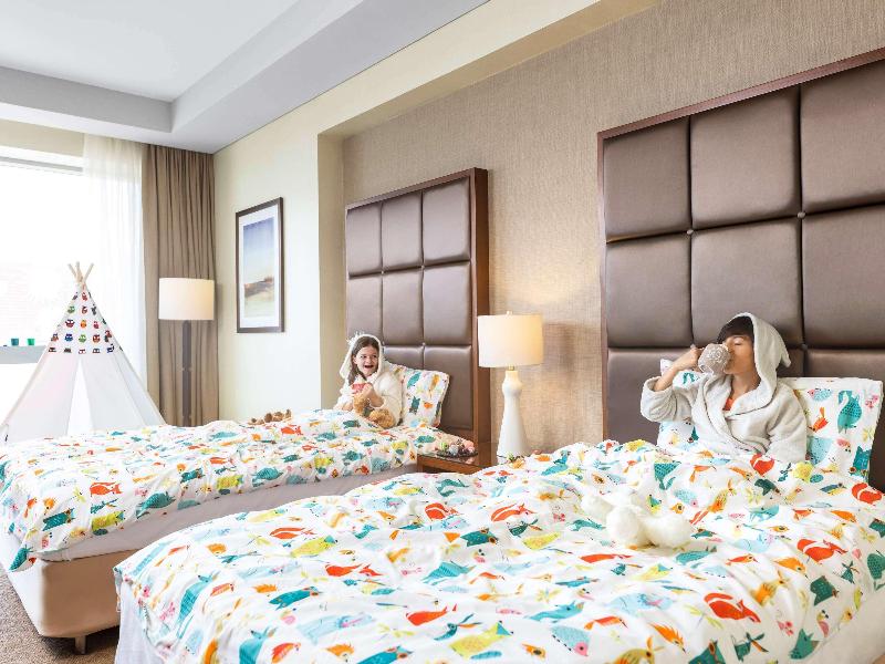 Swissôtel Al Ghurair image