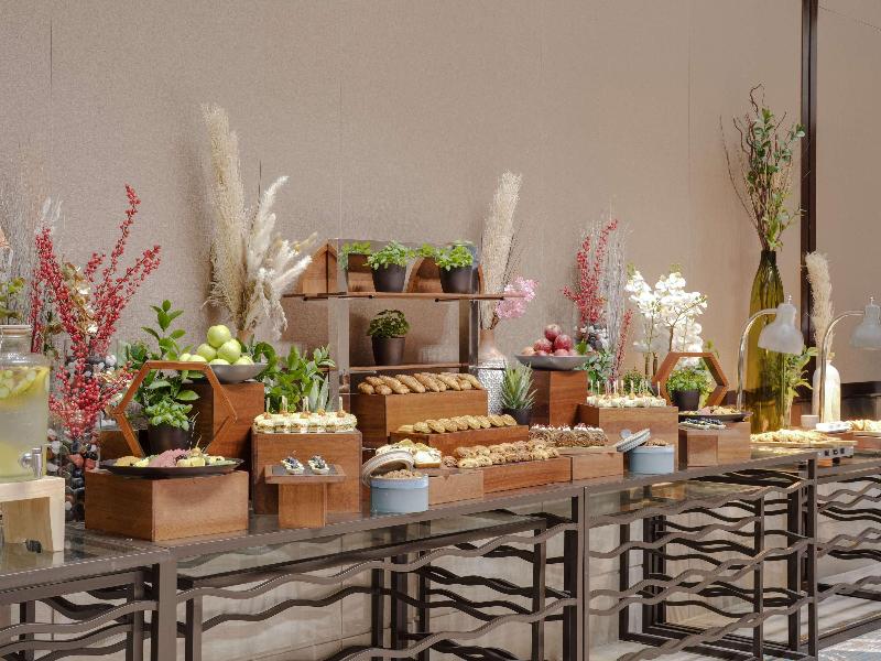 Swissôtel Al Ghurair image