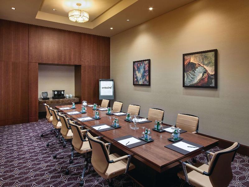 Swissôtel Al Ghurair image