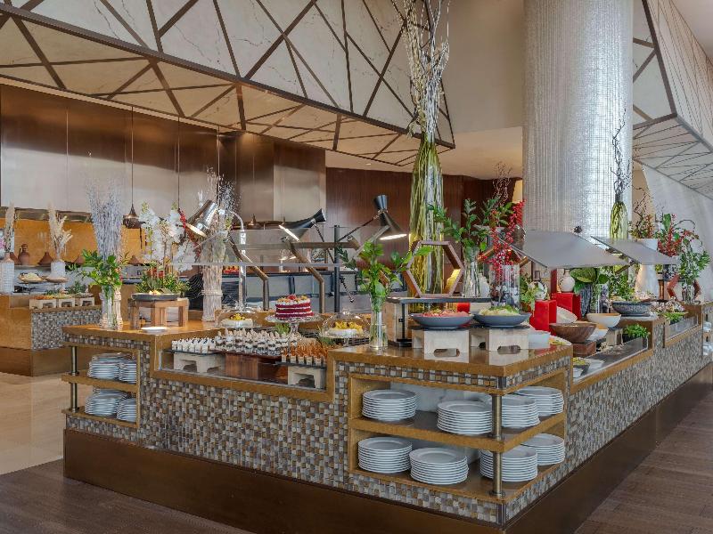 Swissôtel Al Ghurair image