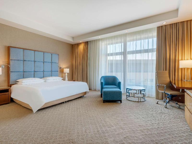Swissôtel Al Ghurair image