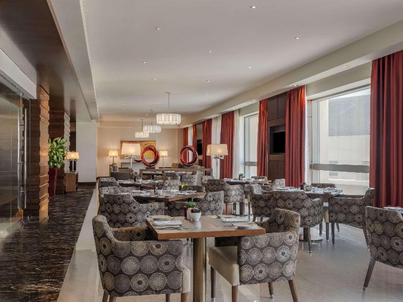 Swissôtel Al Ghurair image