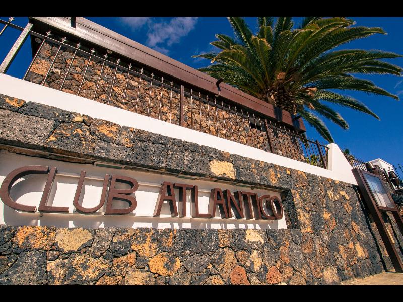 Club Atlantico Apartments
