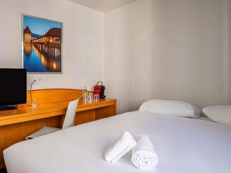 ibis Styles Luzern City image