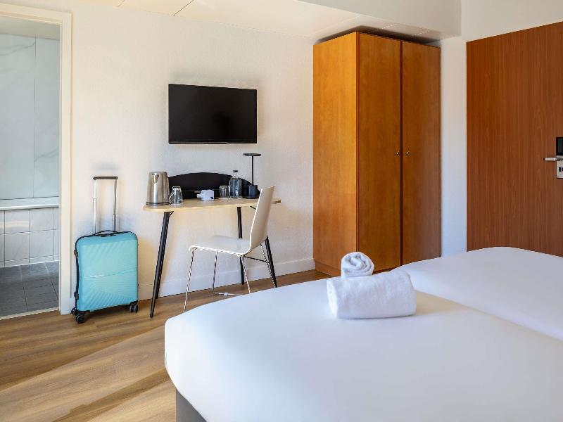 ibis Styles Luzern City image