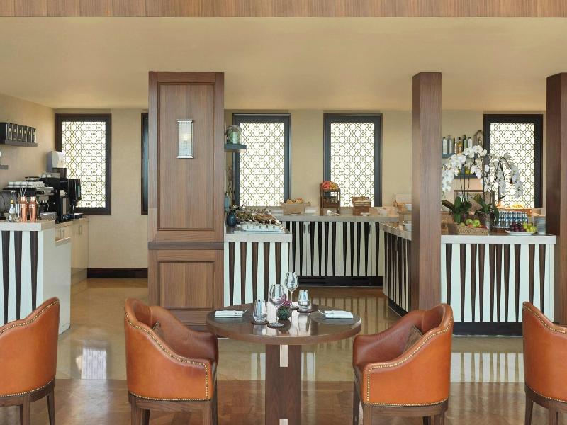 The Ritz-Carlton Abu Dhabi, Grand Canal image