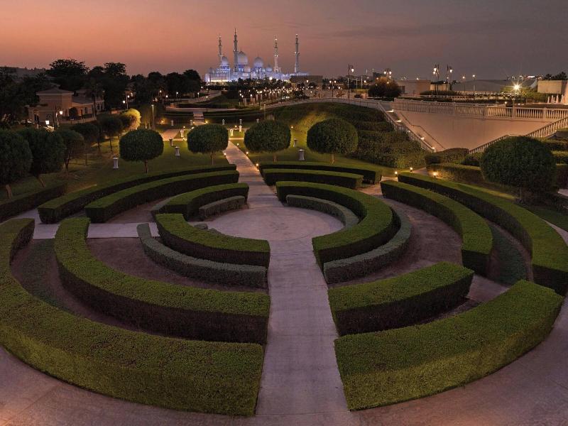 The Ritz-Carlton Abu Dhabi, Grand Canal image