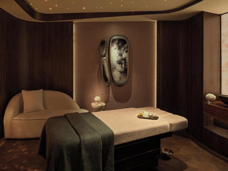 The Ritz-Carlton Abu Dhabi, Grand Canal image