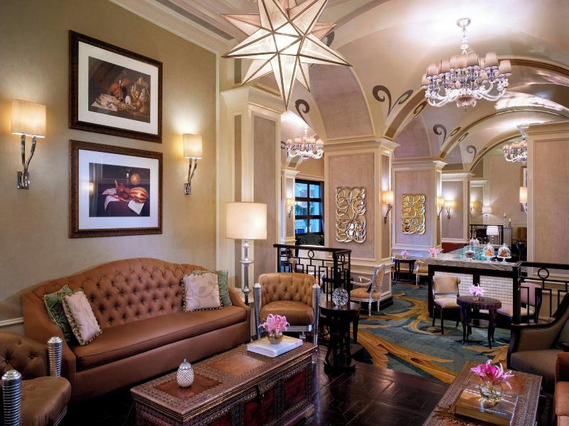 The Ritz-Carlton Abu Dhabi, Grand Canal image
