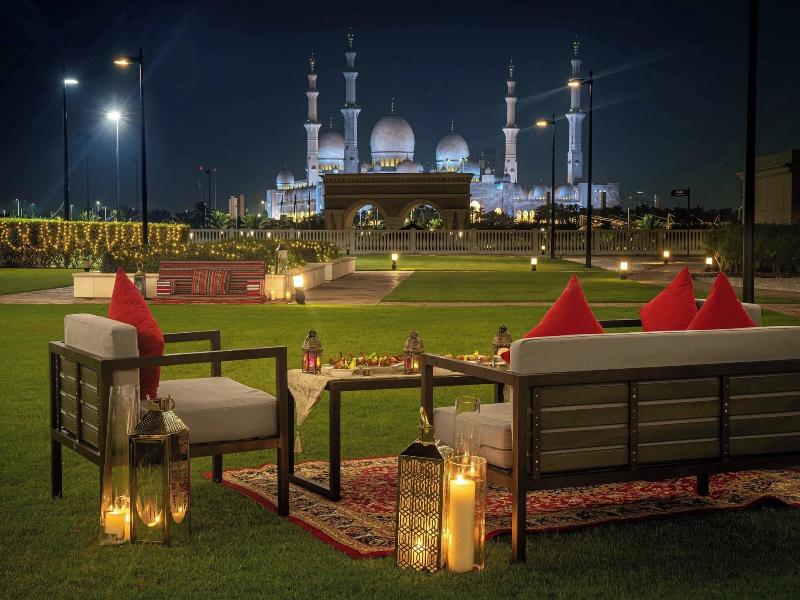 The Ritz-Carlton Abu Dhabi, Grand Canal image