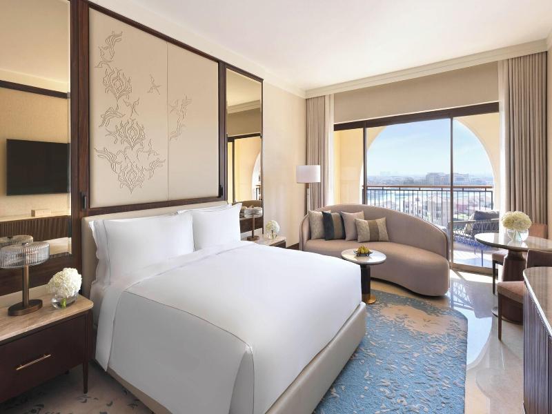 The Ritz-Carlton Abu Dhabi, Grand Canal image