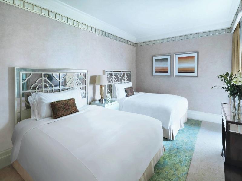 The Ritz-Carlton Abu Dhabi, Grand Canal image