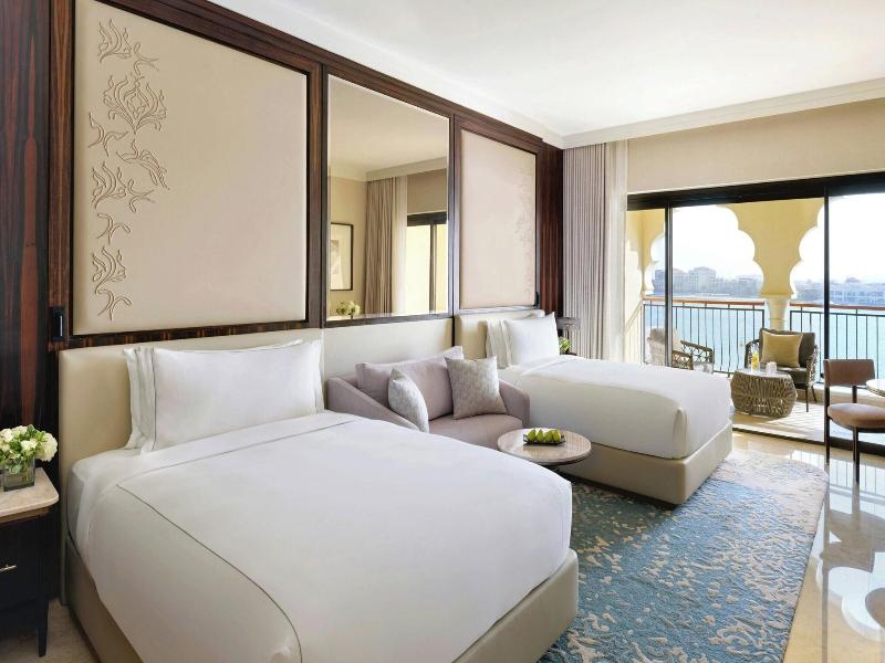 The Ritz-Carlton Abu Dhabi, Grand Canal image