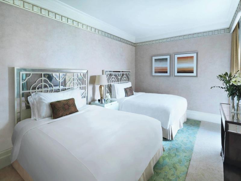 The Ritz-Carlton Abu Dhabi, Grand Canal image