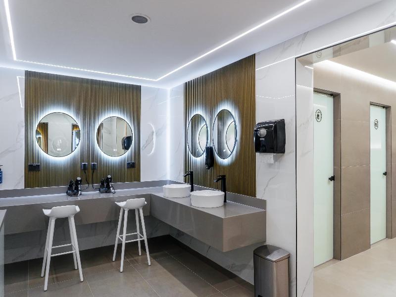 Radisson Blu Hotel Kuwait image