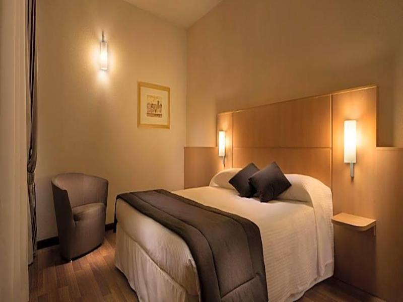 Hotel Rafael image