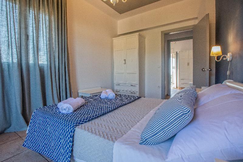 Pelagos Apartments image