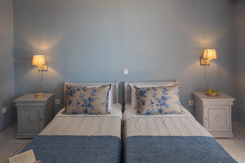 Pelagos Apartments image