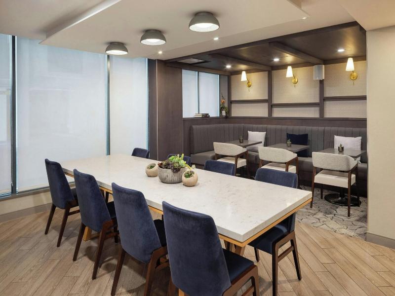 Vancouver Airport Marriott Hotel image