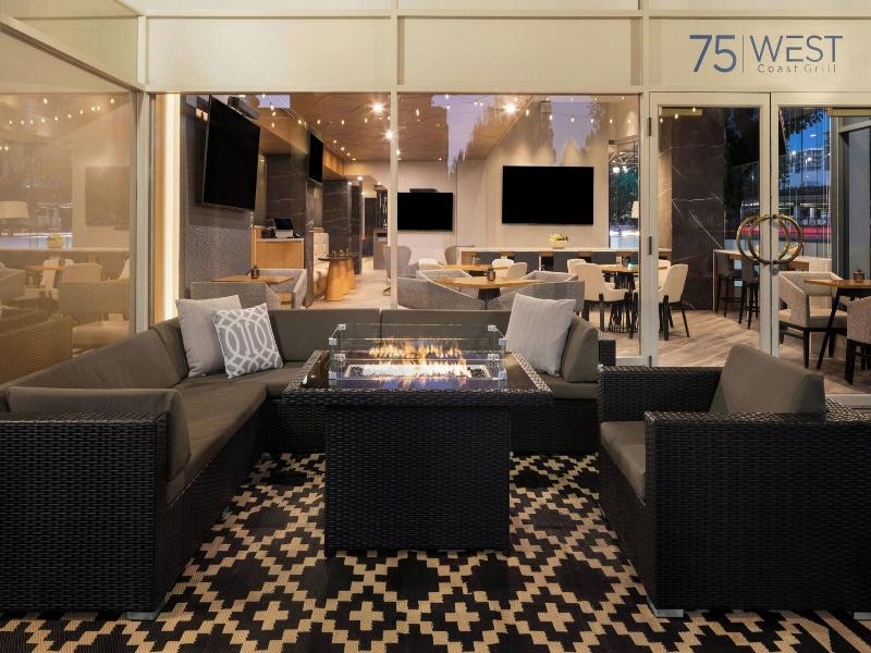 Vancouver Airport Marriott Hotel image