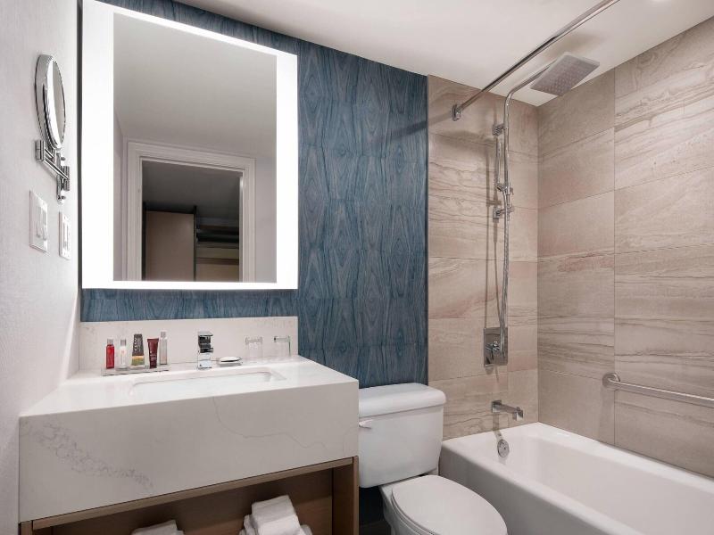 Vancouver Airport Marriott Hotel image