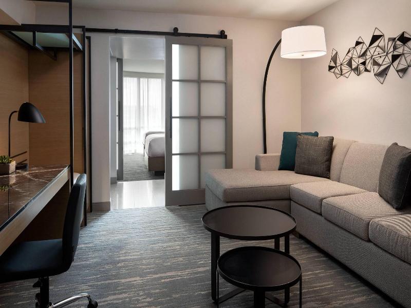 Vancouver Airport Marriott Hotel image