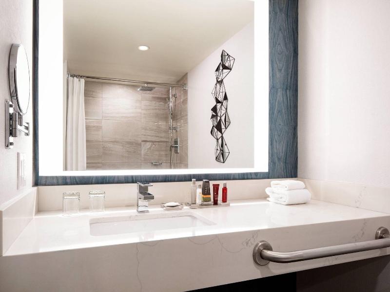 Vancouver Airport Marriott Hotel image